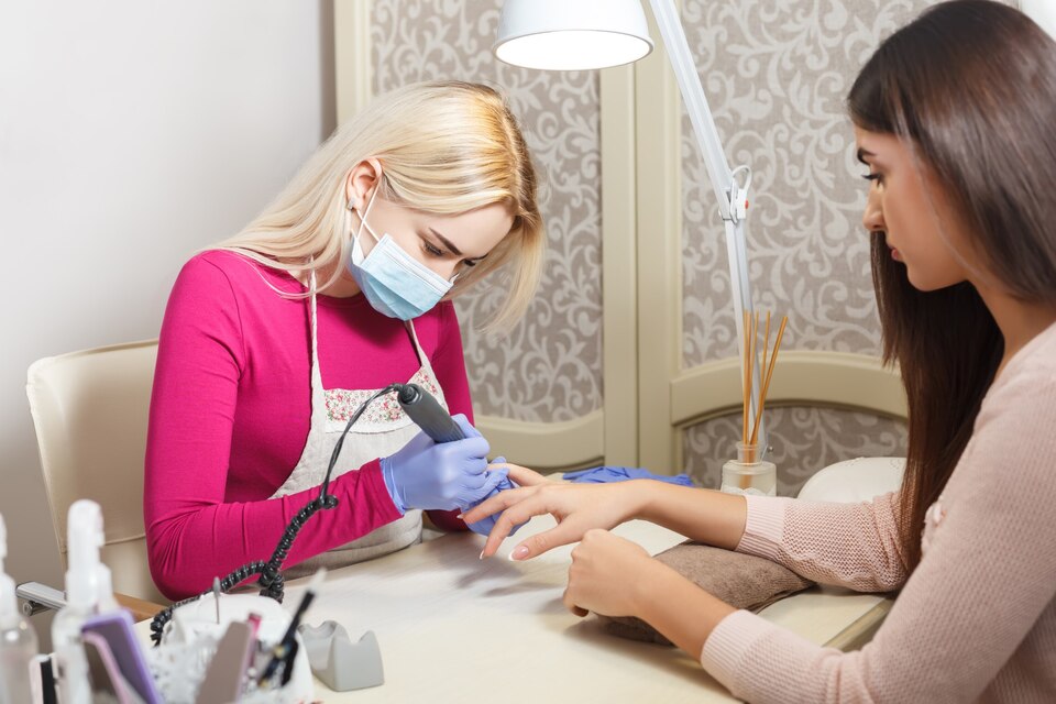 Yıldızeli Manikürcü